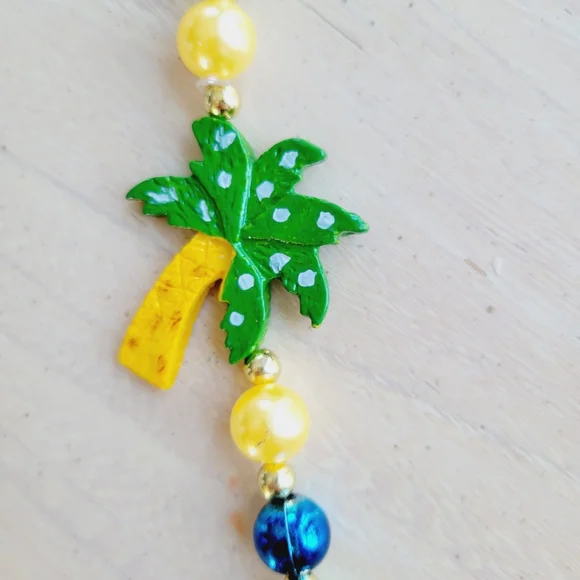 Jimmy Buffet Cheeseburger in Paradise Necklace - Picture 6 of 9